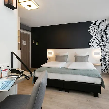 Hotel Martin's 3*
